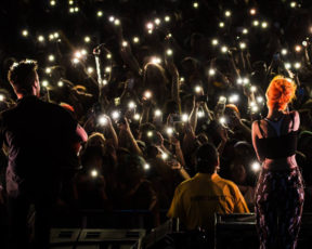 Paramore se apresentará no Late Night with Seth Meyers