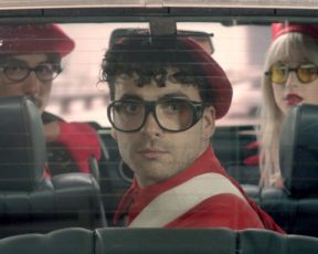 ⁠⁠⁠⁠⁠Paramore lança “Told You So” com videoclipe
