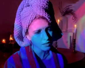 Hayley Williams faz cover de “Teardrop” do Massive Attack